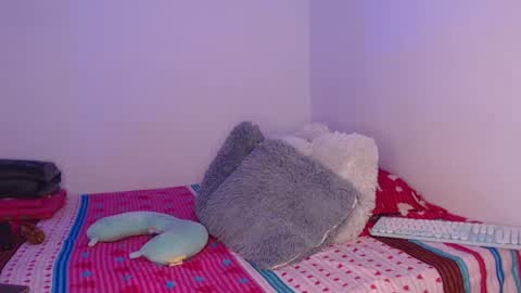 Hanna  online show from July 7, 4:32 pm