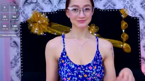 Saara Brown online show from December 22, 12:41 pm