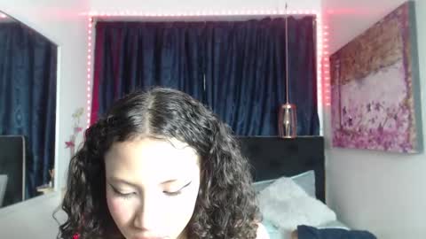 Snapshot of sabaha_ chatting on December 13, 12:09 am S A B A H A online show from December 13, 12:09 am