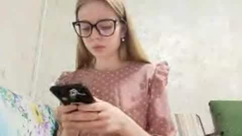 Sabrina online show from May 13, 7:30 pm