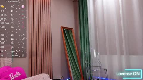 Snapshot of sabrinajadex chatting on February 13, 10:34 am SabrinaJade online show from February 13, 10:34 am