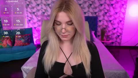 Sabrina online show from May 15, 7:33 am