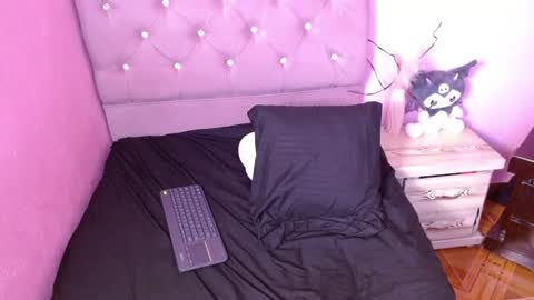 sabrinapaulson online show from May 22, 12:08 am