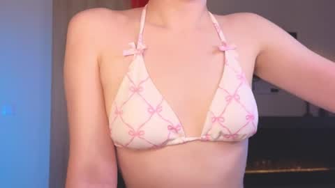 Hello im Sabrina  online show from April 4, 12:37 pm