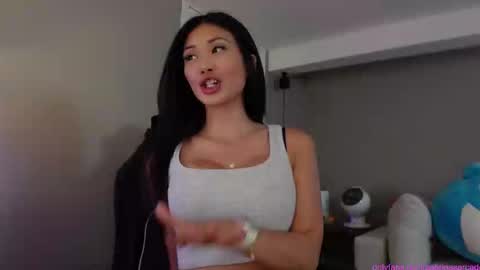 Snapshot of sabrinasarcade chatting on September 15, 5:42 pm Sabrina online show from September 15, 5:42 pm