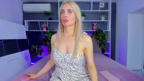 Sabrina online show from May 10, 12:29 pm