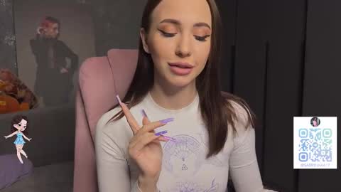 Snapshot of sabrinkaa chatting on September 15, 8:16 pm Sabi Ryder new acc online show from September 15, 8:16 pm