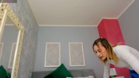 Sabrina online show from April 27, 4:53 am