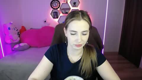 Sabrina Violet online show from May 6, 8:29 am