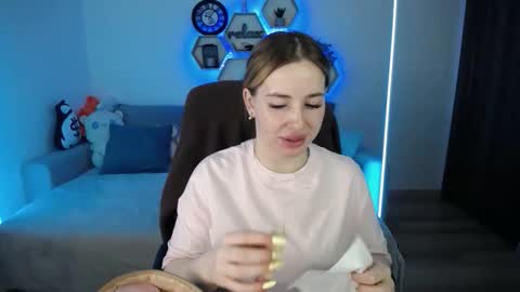 Sabrina Violet online show from March 14, 9:10 am