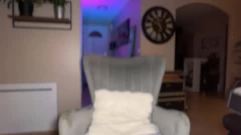 sacha__xx online show from May 10, 8:55 pm