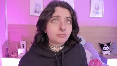 Ig  online show from February 14, 12:25 pm