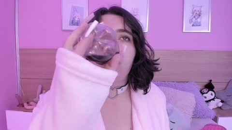 Ig  online show from February 6, 12:04 pm