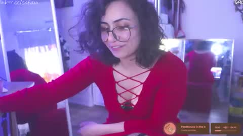 Safa online show from May 15, 9:17 pm
