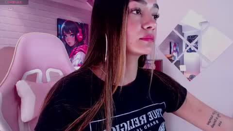 Hailey jonnes online show from July 15, 7:18 pm