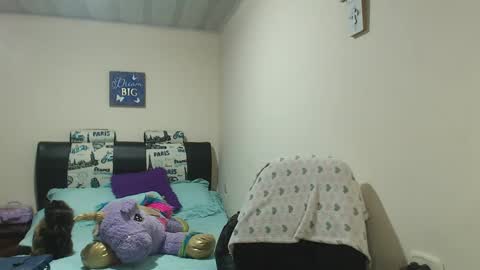 Karina online show from December 3, 1:17 am