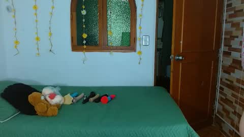 crisma online show from October 9, 7:51 pm