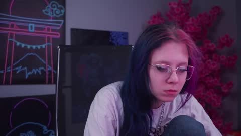 sakurabliss online show from March 7, 12:01 pm