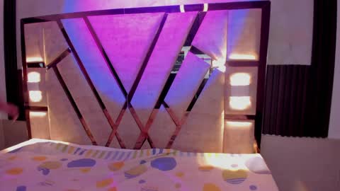 salem_rosee online show from May 21, 2:20 am