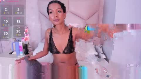 salem_smith_ online show from May 11, 11:45 am