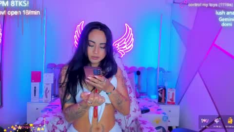 miss Sally online every night from 1am to 8am  Colombia time online show from May 6, 9:41 pm