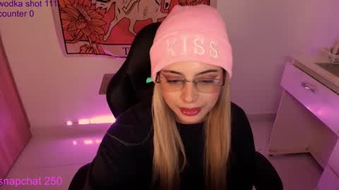 sallymaddoxx online show from May 5, 12:57 am