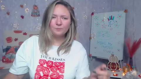 Sally online show from November 15, 8:10 pm