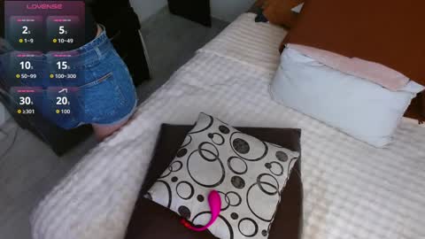 salma_tori online show from May 5, 4:10 pm