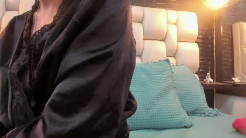 salome online show from May 17, 2:05 pm