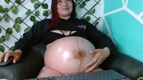 Snapshot of salome_69xxx chatting on February 7, 4:27 am Salome Salemhornys online show from February 7, 4:27 am