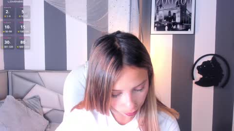 salome__evans online show from February 3, 12:25 pm