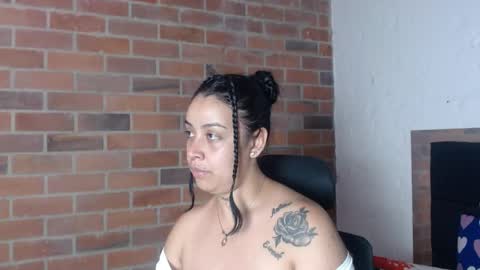   online show from May 25, 9:47 pm