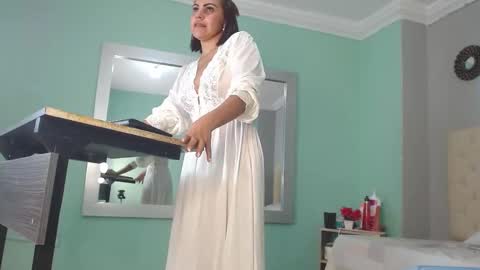 Isabel online show from September 17, 1:09 pm