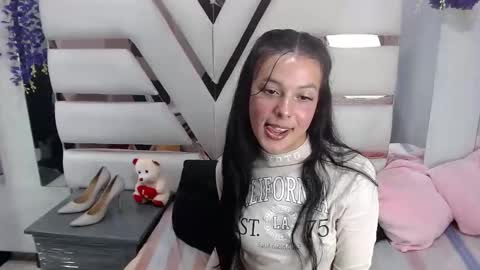 salome saen online show from April 16, 9:36 pm