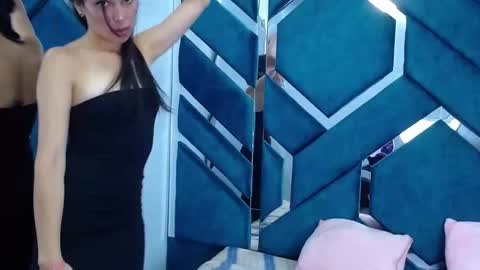 salome saen online show from April 15, 1:44 pm