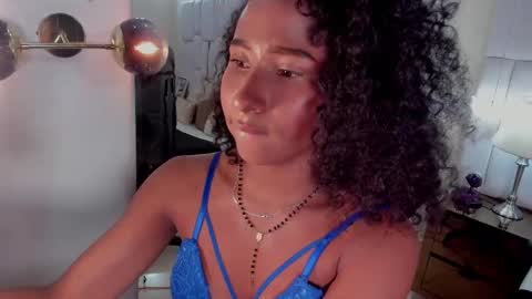 Snapshot of salome_willians chatting on September 19, 6:07 pm Salome willians online show from September 19, 6:07 pm