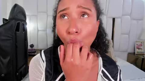Snapshot of salome_willians chatting on September 22, 5:55 pm Salome willians online show from September 22, 5:55 pm