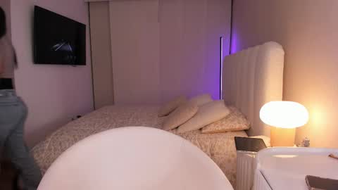 salo online show from September 27, 3:36 am