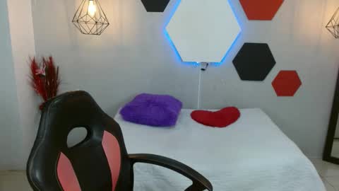 martina online show from January 3, 11:33 pm