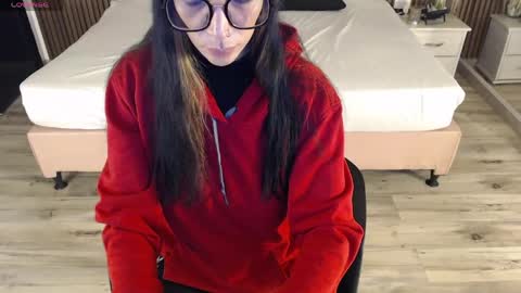 SAM MANSON online show from May 18, 8:59 pm