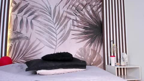 Snapshot of samaantha_white_ chatting on February 20, 11:42 am Samaantha online show from February 20, 11:42 am