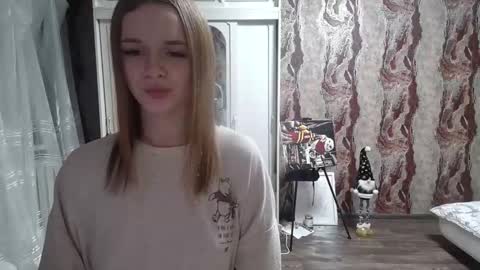 Snapshot of samanta55555 chatting on January 10, 6:49 pm samanta55555 online show from January 10, 6:49 pm