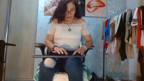 samanta online show from May 21, 11:19 am