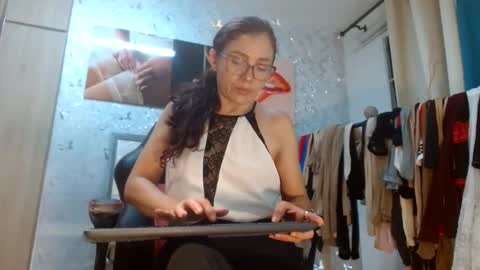 samanta online show from May 25, 11:09 am