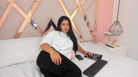 sam  online show from October 15, 4:04 am