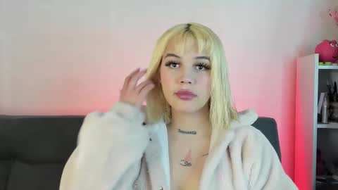 samantha_browwnn online show from October 27, 9:38 am