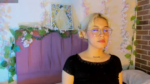 samantha_browwnn online show from March 29, 9:47 pm