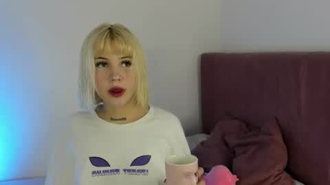 samantha_browwnn online show from December 14, 5:46 am