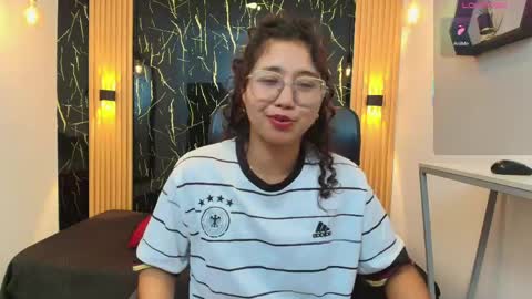    online show from May 23, 11:52 am