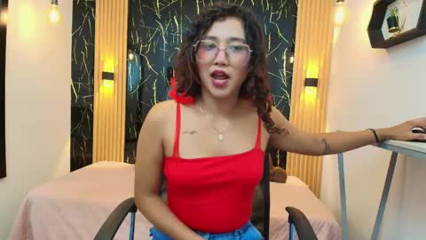    online show from May 25, 11:09 am